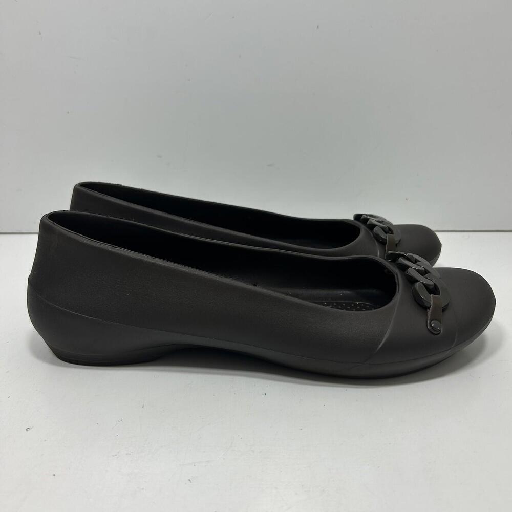 Crocs Gianna Chain Link Women Sz 9 Brown Ballet Flat Slip On Shoes Waterproof - Picture 5 of 7